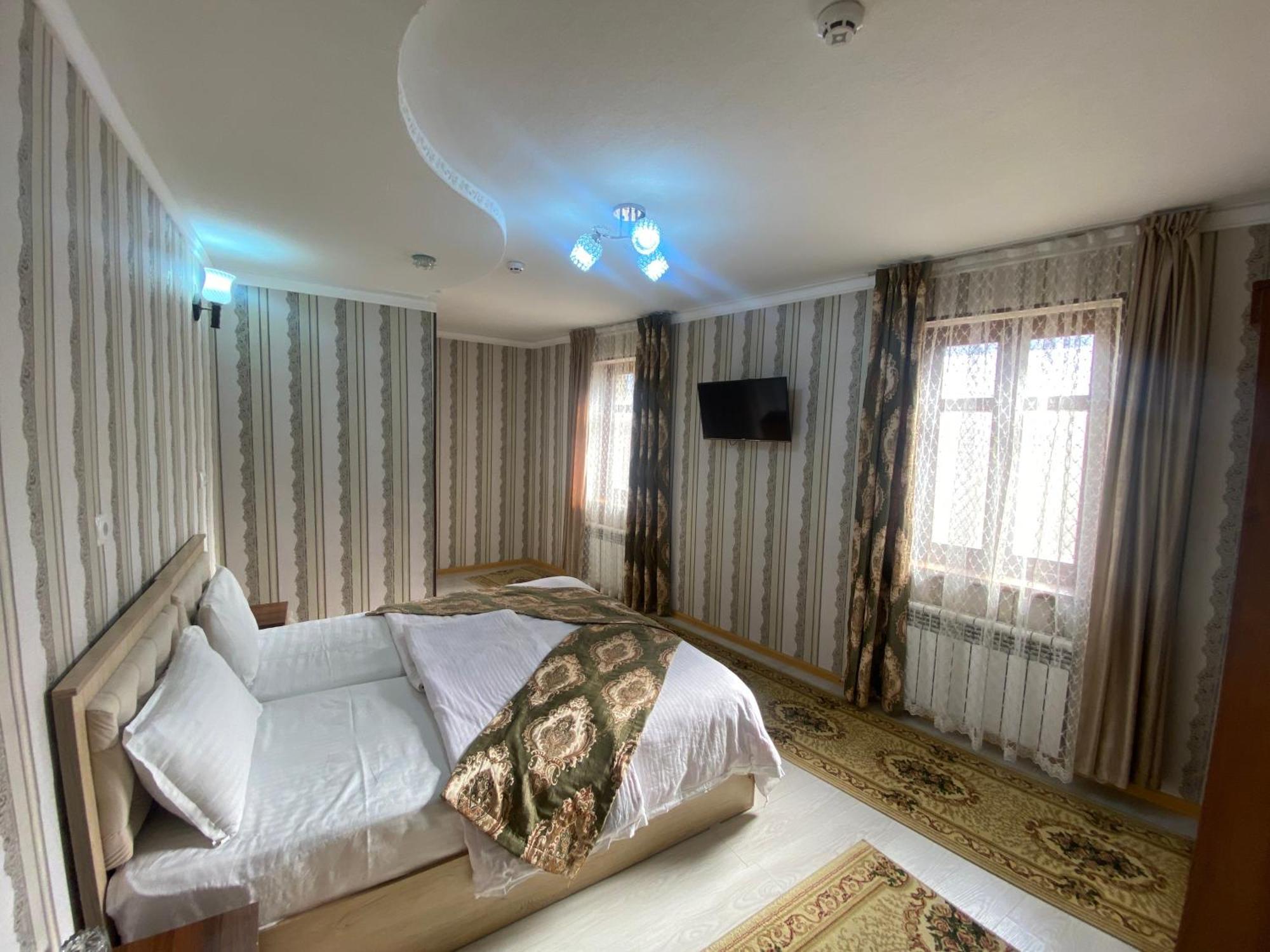 Retro Boutique Hotel Samarcande Extérieur photo