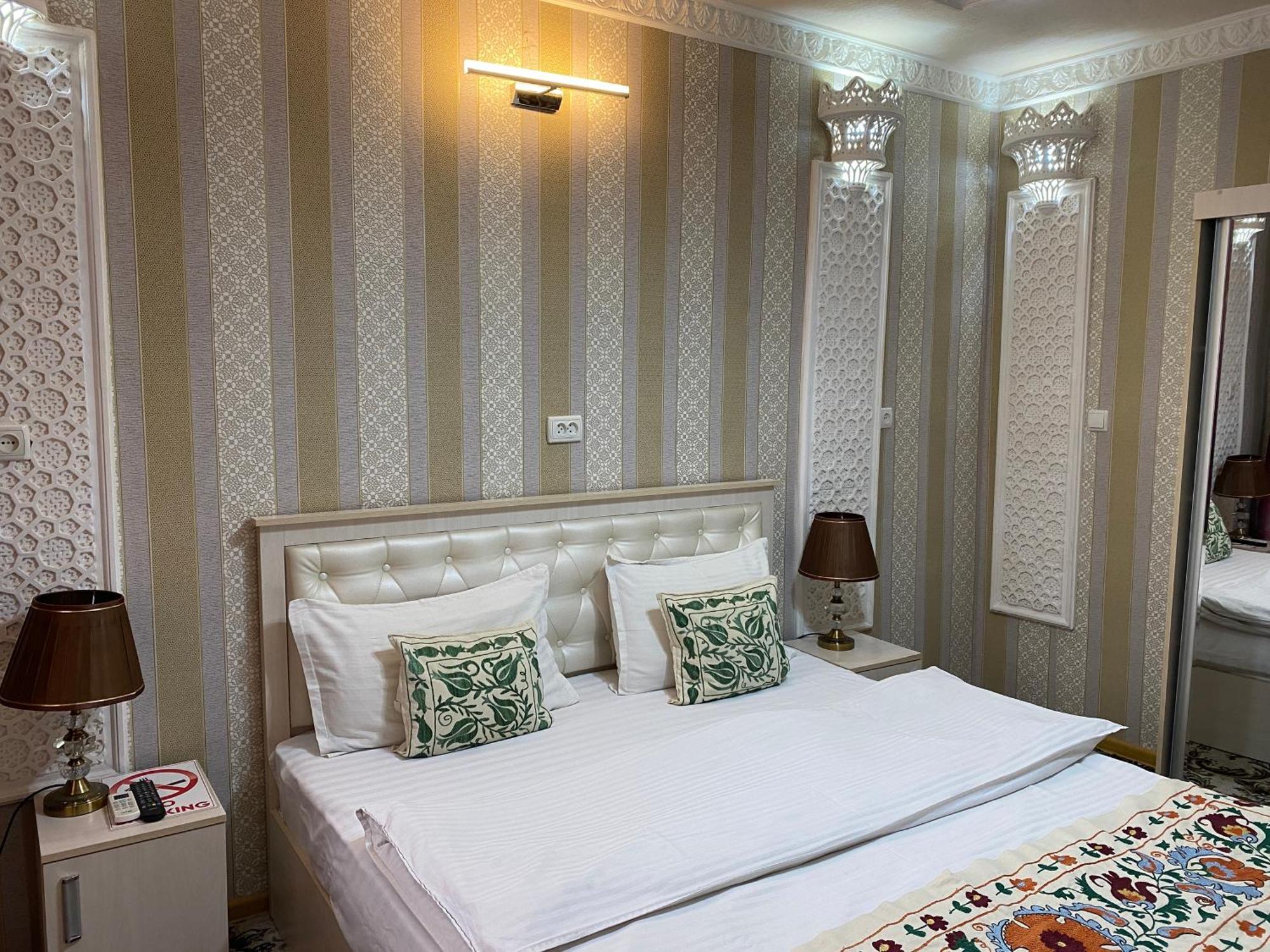 Retro Boutique Hotel Samarcande Extérieur photo